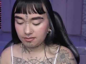 alana v 
