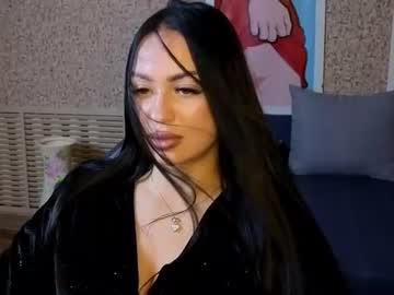 amina yangelkis