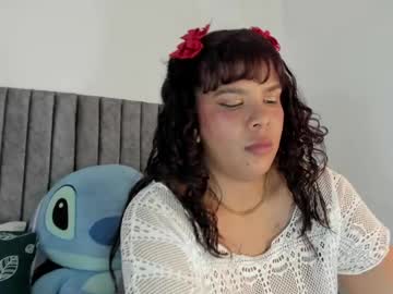 ava kris