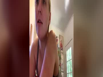 bigtittybella21