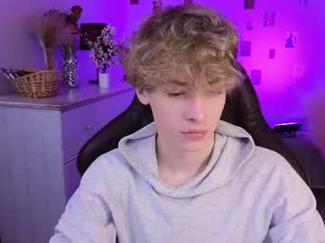curly twinkboy