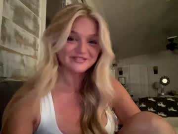 elliemaee