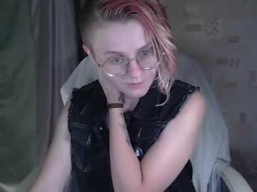 freya kiss 