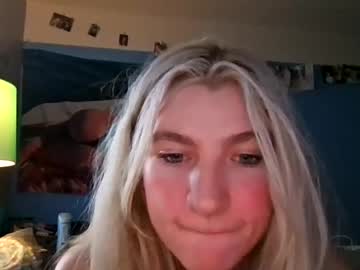 golfgirlcarly