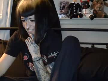 gothbrattyxx