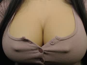 joan bigboobie