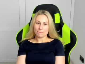 julia sunshinee