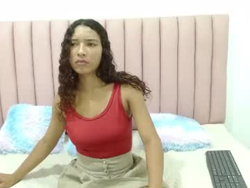 mia bloom25