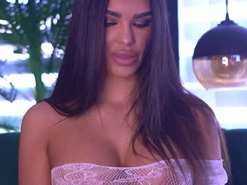 nicoledevin