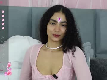 vicky curly