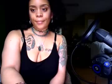 yellareign