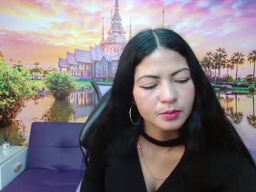 zoe castillo1